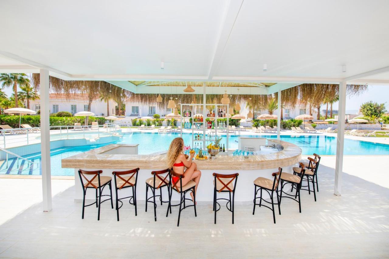 Long Beach Villas Фамагуста Экстерьер фото