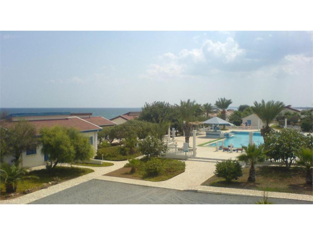 Long Beach Villas Фамагуста Экстерьер фото